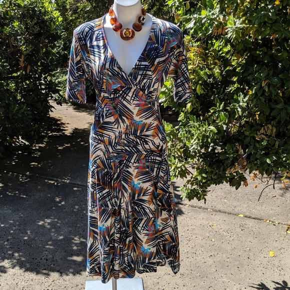 La Salle Dresses & Skirts - La Salle Fit And Flare Dress - L